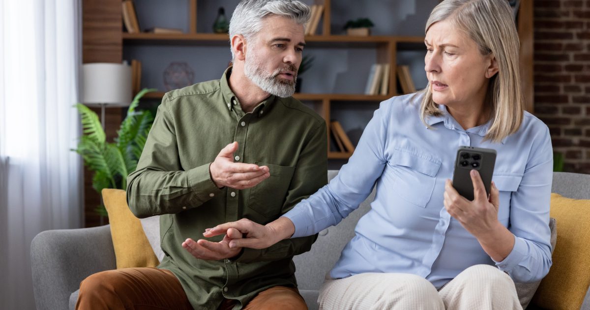 10 Outdated Relationship Rules People Over 50 Should Stop Following