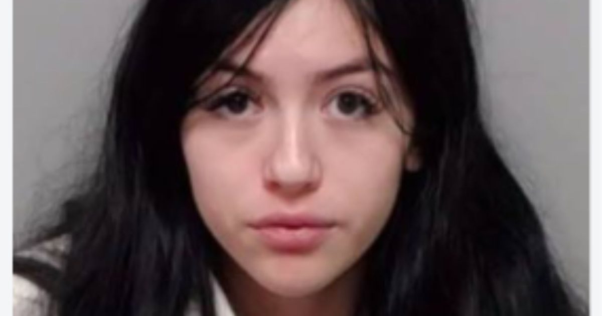 Texas Mother, 18, Charged After Allegedly Leaving 1-Month-Old With Stranger