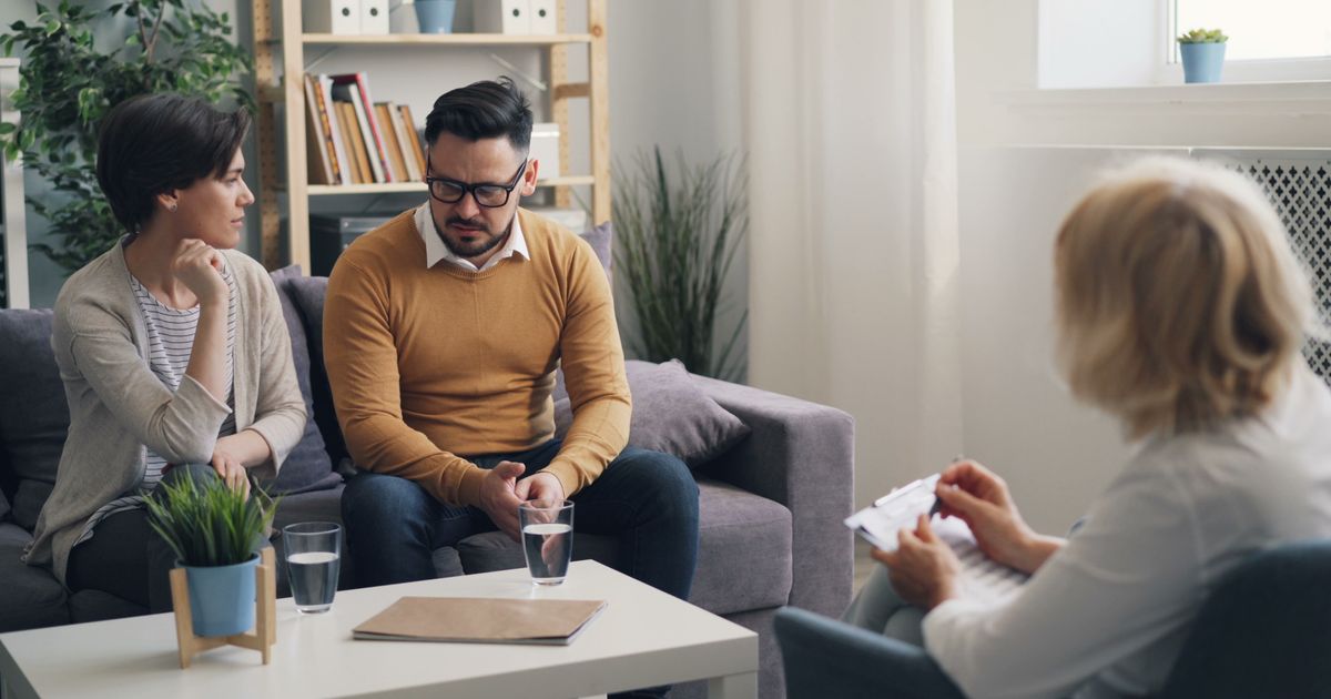 Fighting Constantly? 8 Couples Therapy Techniques That Can Help Before It’s Too Late