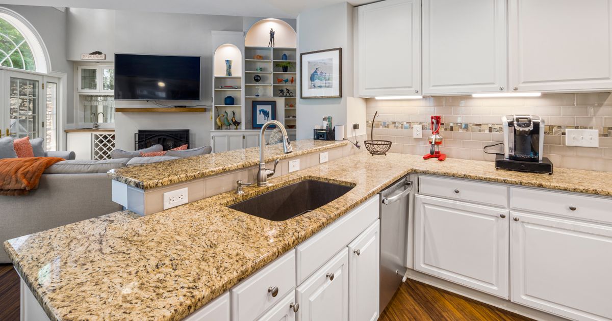 6 Kitchen Storage Habits That Are Quietly Shrinking Your Small Kitchen 