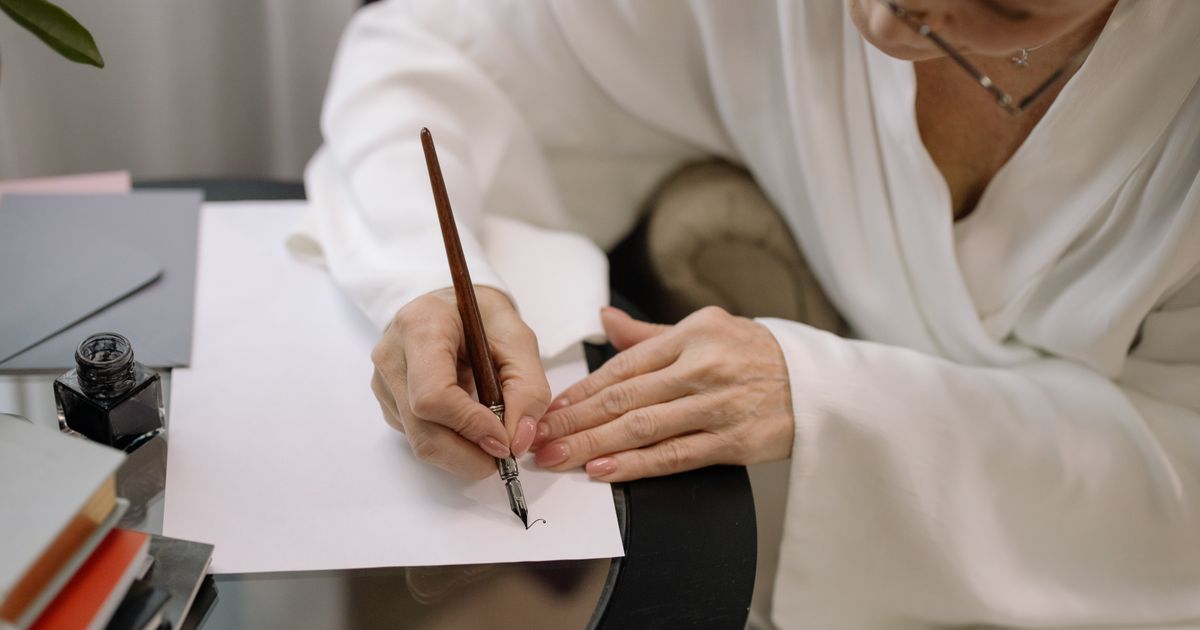 15 Things to Write in a Sympathy Card When You Don’t Know What to Say