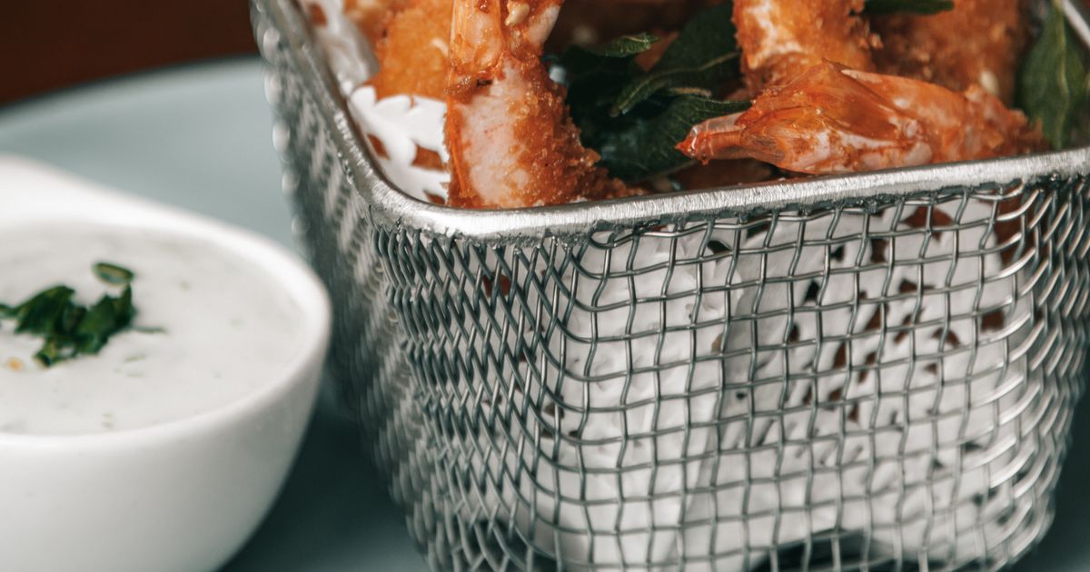 New York Just Got a Seafood Bar With Shrimp in Almost Every Form You Can Imagine
