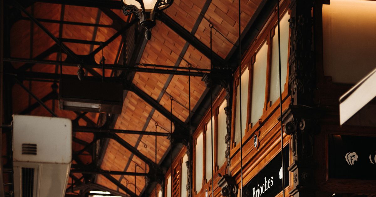 Food Halls Aren’t Just for Lunch Anymore, They’re Becoming the New Social Hotspots
