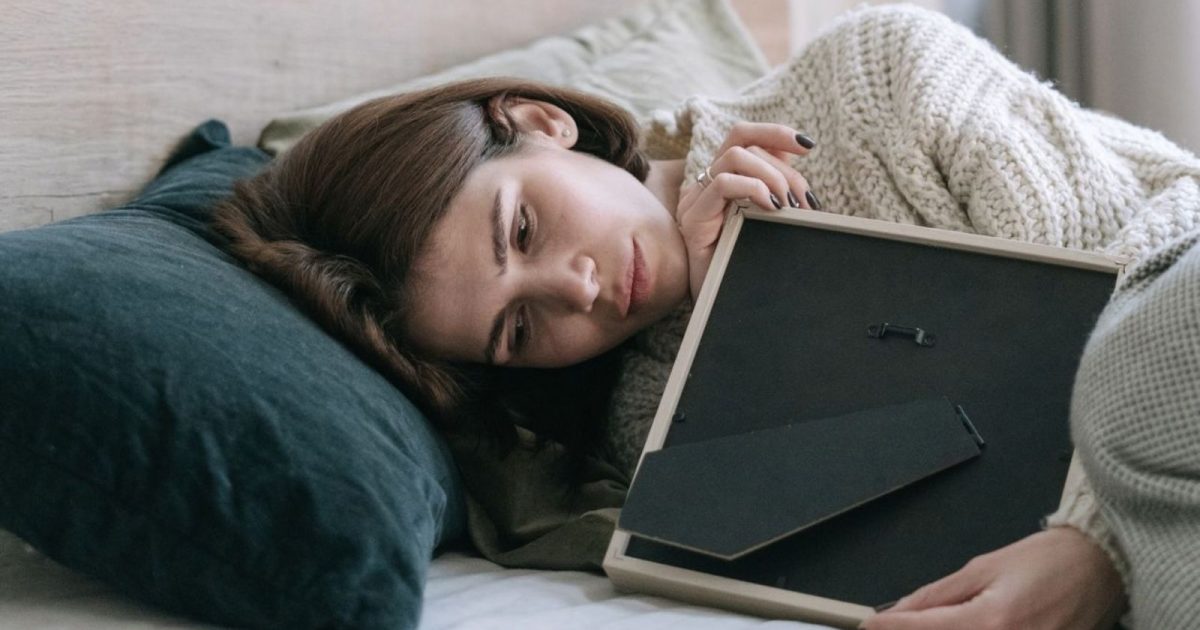 7 Ways Younger Generations Cope With the Death of an Estranged Parent