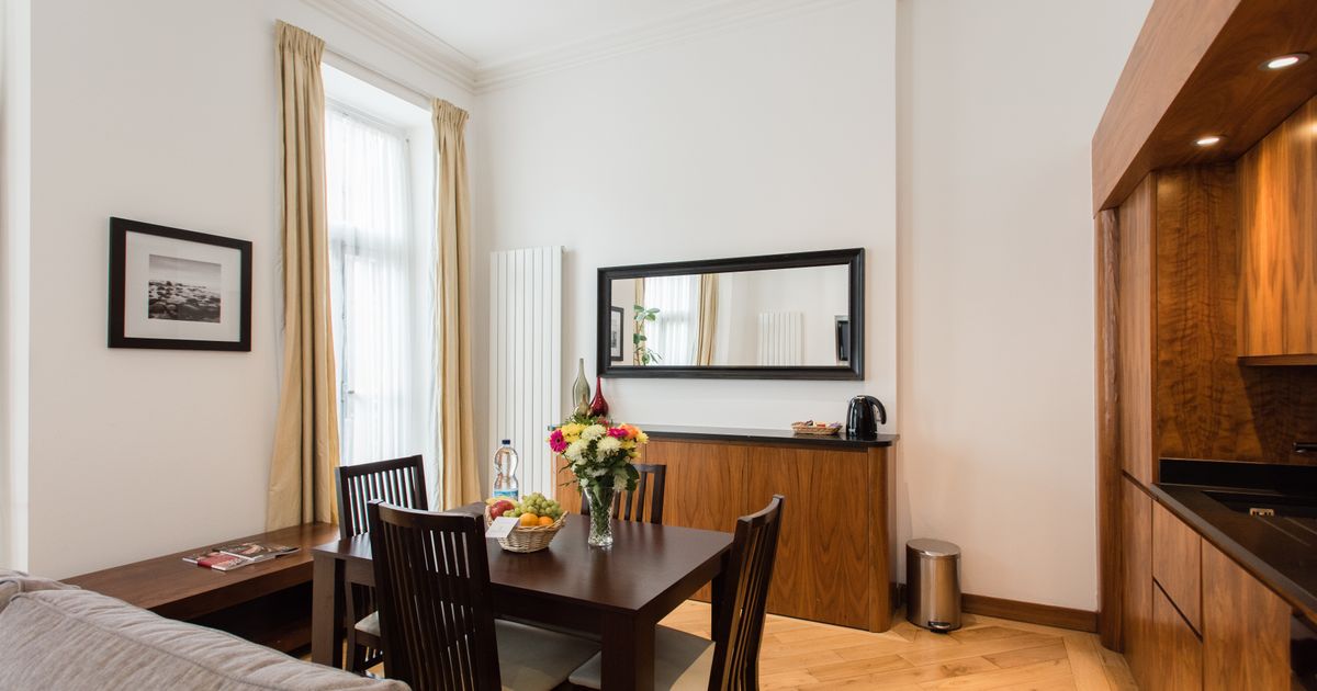 Goodbye Showroom Homes: Why “Lived-In” Spaces Are Becoming the New Definition of Beautiful