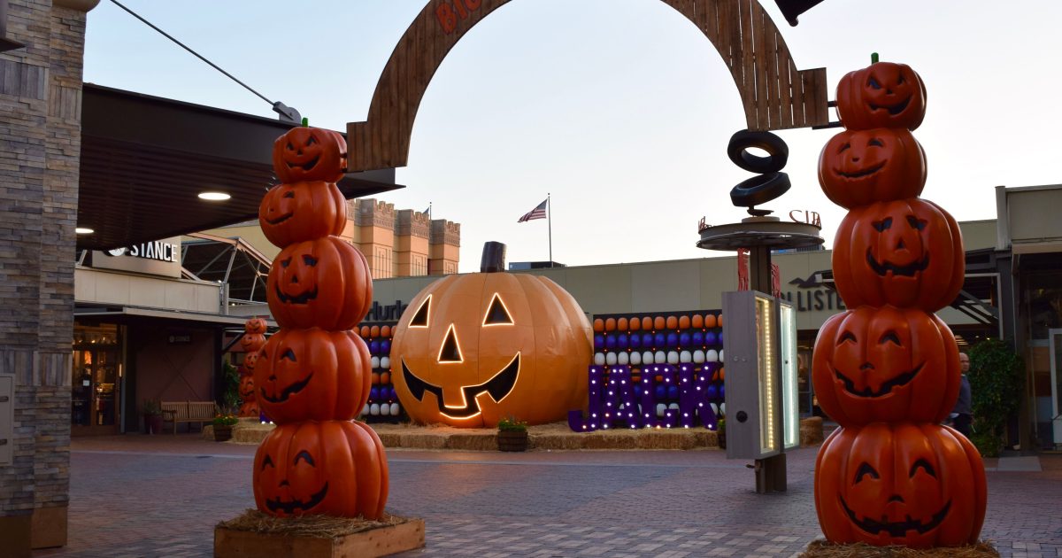 9 American Towns That Go All Out for Halloween