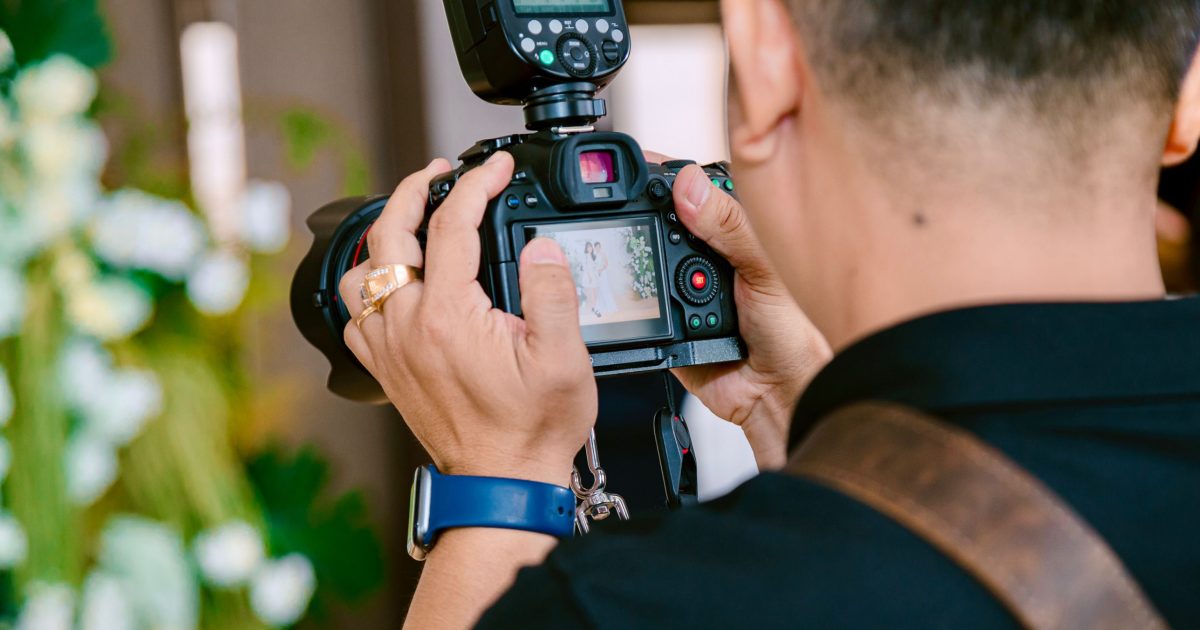 How to Date an Old Family Photo: 8 Clues Photo Archivists Look For