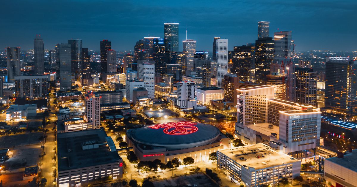5 Ways Houston Residents Can Make the Most of the City’s Busy Fall Season 
