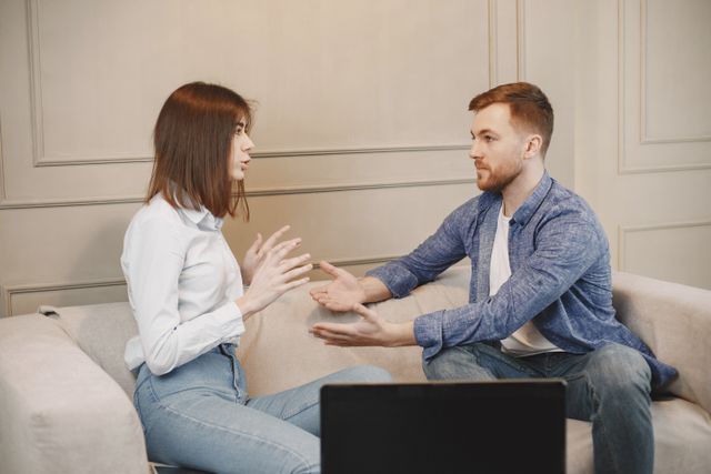 Survey Reveals 9 Subtle Habits That Can Make Someone Seem Untrustworthy Without Realizing It