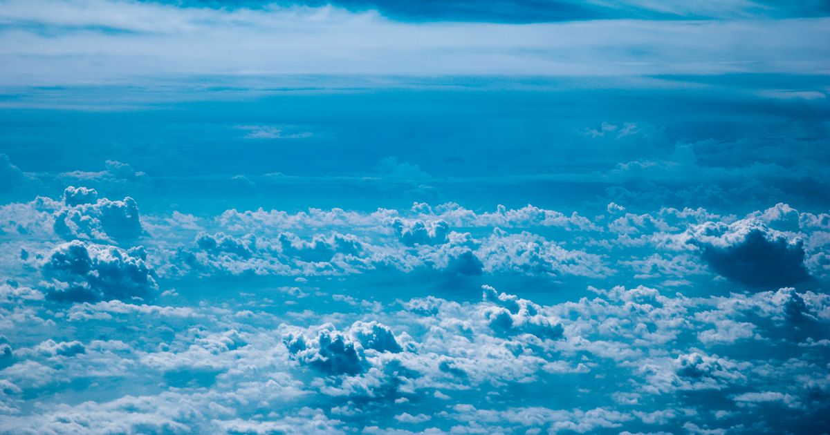 Why the Sky Looks Bluer in Fall Than in Summer, According to Scientists